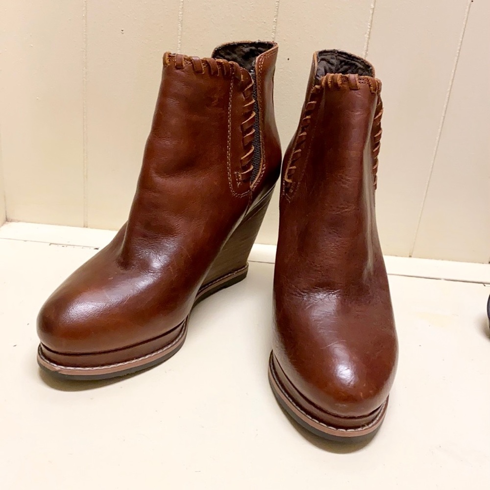 Ariat Wedges ankle booties